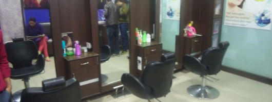 Hair Station Unisex Salon - Noida